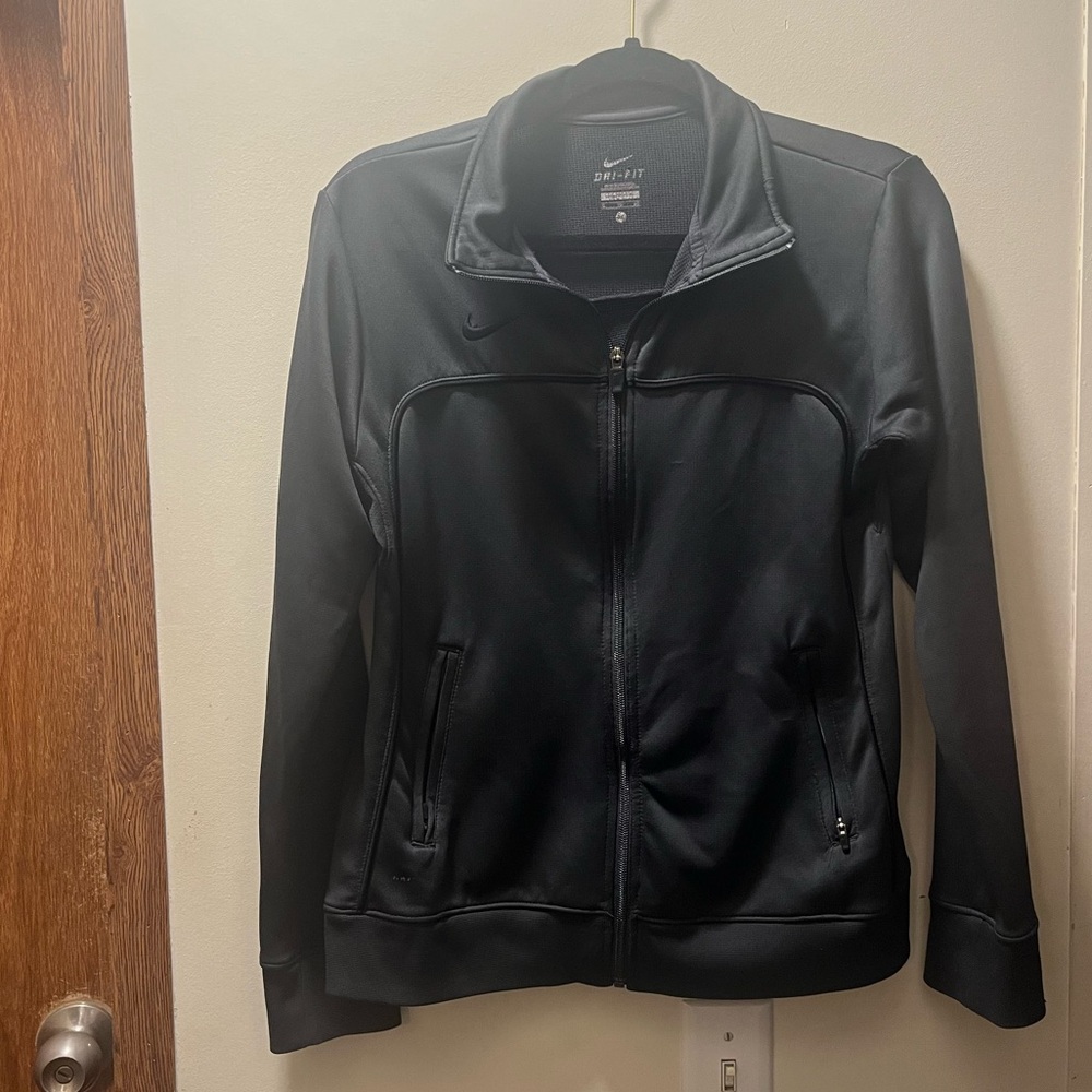 Nike gray and black zip up jacket size medium athleisure athletic activewear